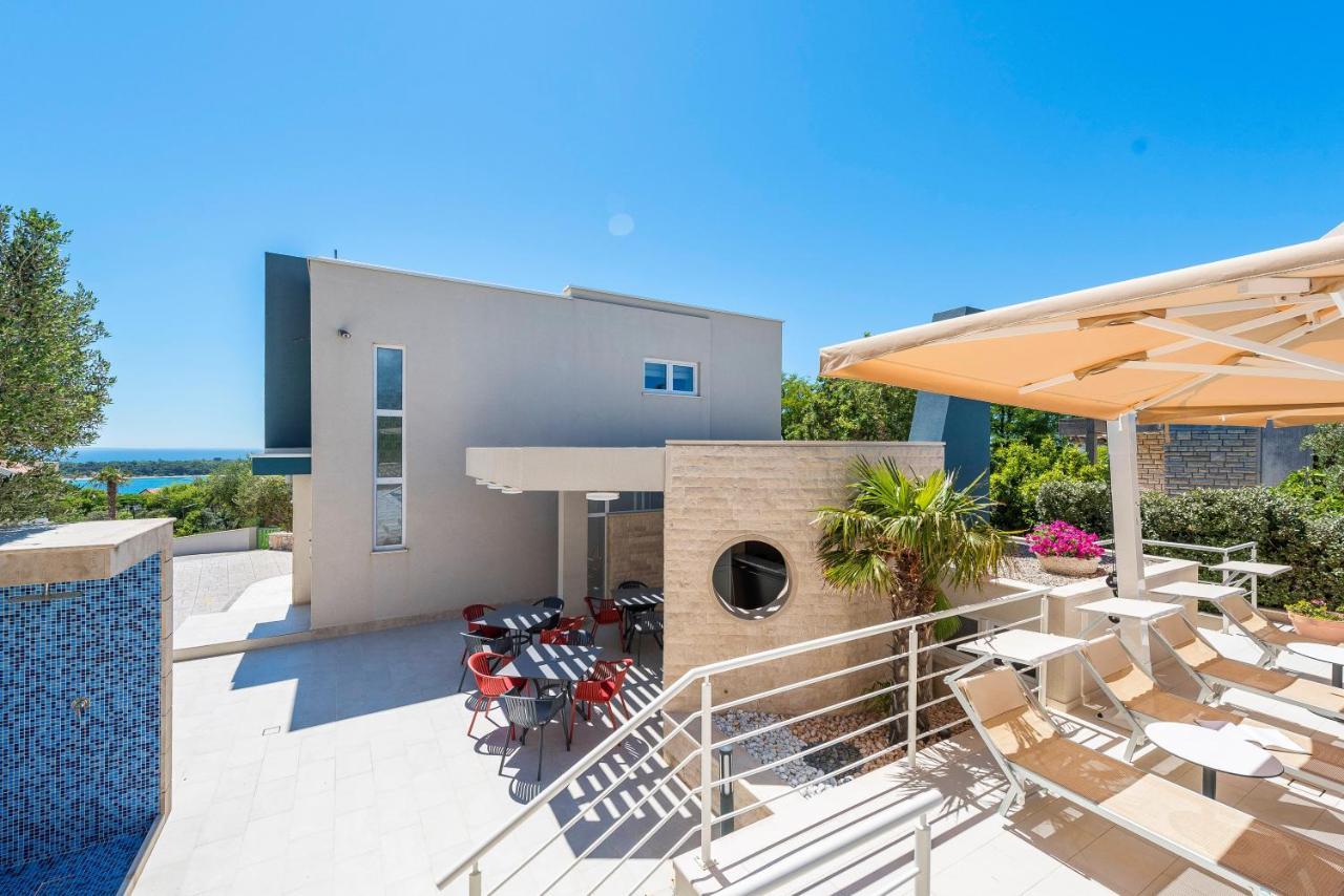 דירות נובליה Pool Terrace Sea View Sarkic מראה חיצוני תמונה