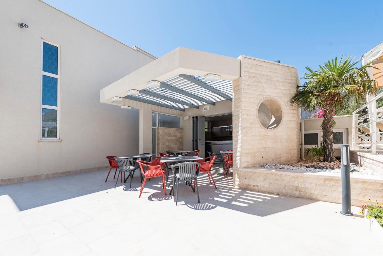 דירות נובליה Pool Terrace Sea View Sarkic מראה חיצוני תמונה