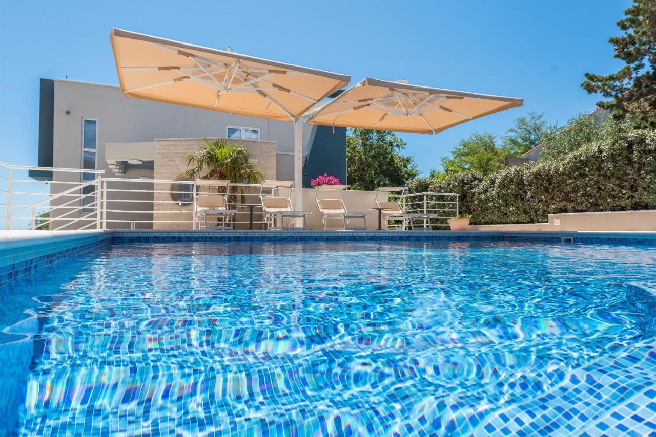 דירות נובליה Pool Terrace Sea View Sarkic מראה חיצוני תמונה